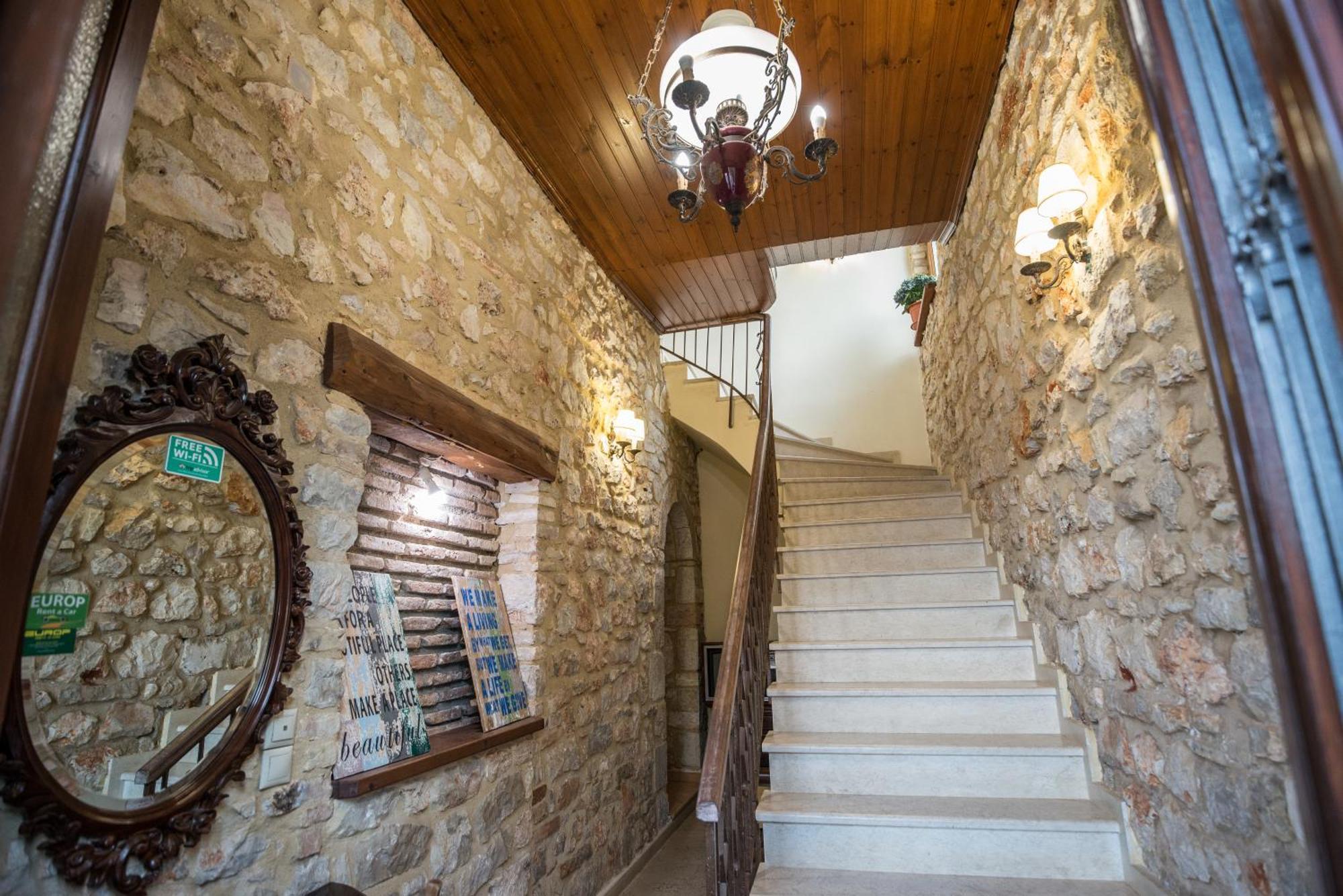 Seafront Stone Suites فونيتسا المظهر الخارجي الصورة