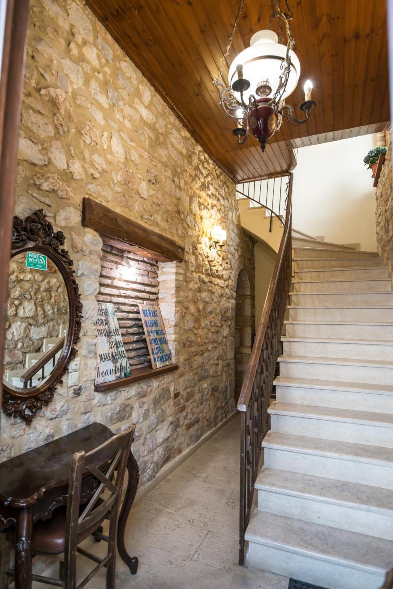 Seafront Stone Suites فونيتسا المظهر الخارجي الصورة