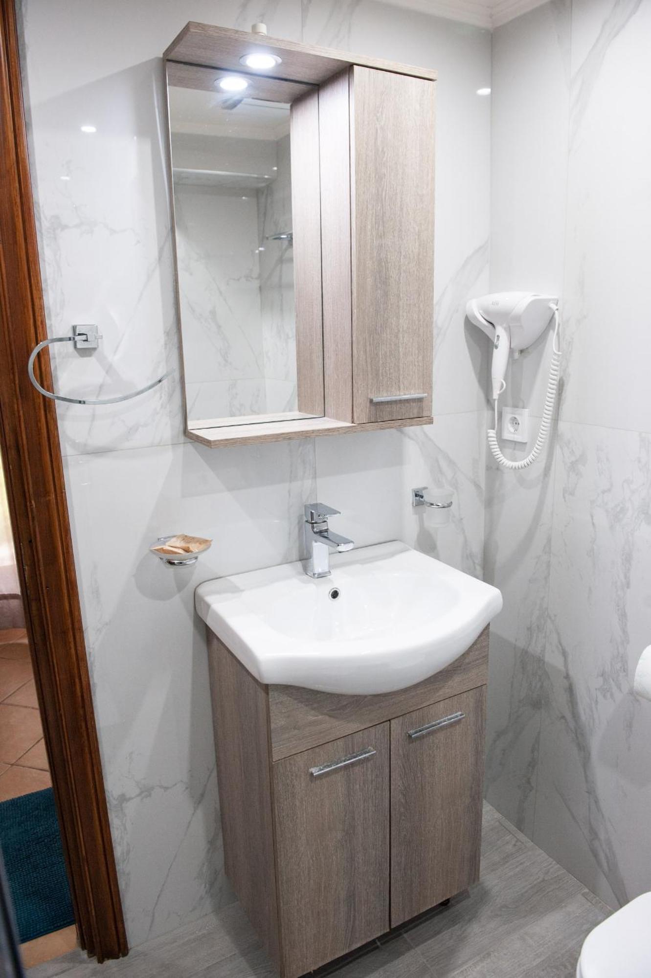 Seafront Stone Suites فونيتسا المظهر الخارجي الصورة