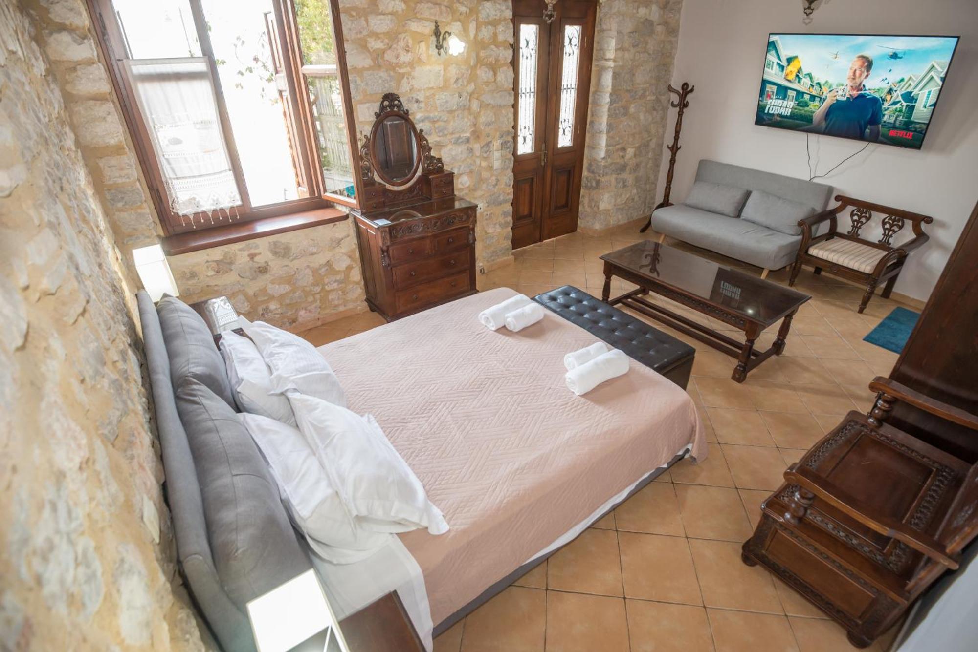 Seafront Stone Suites فونيتسا المظهر الخارجي الصورة